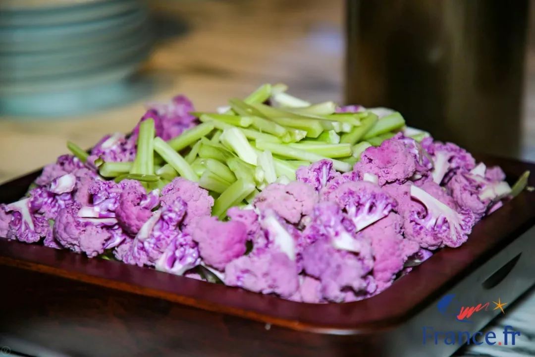 往年11月14日包菜行情概览，包菜情缘与温馨菜市之旅